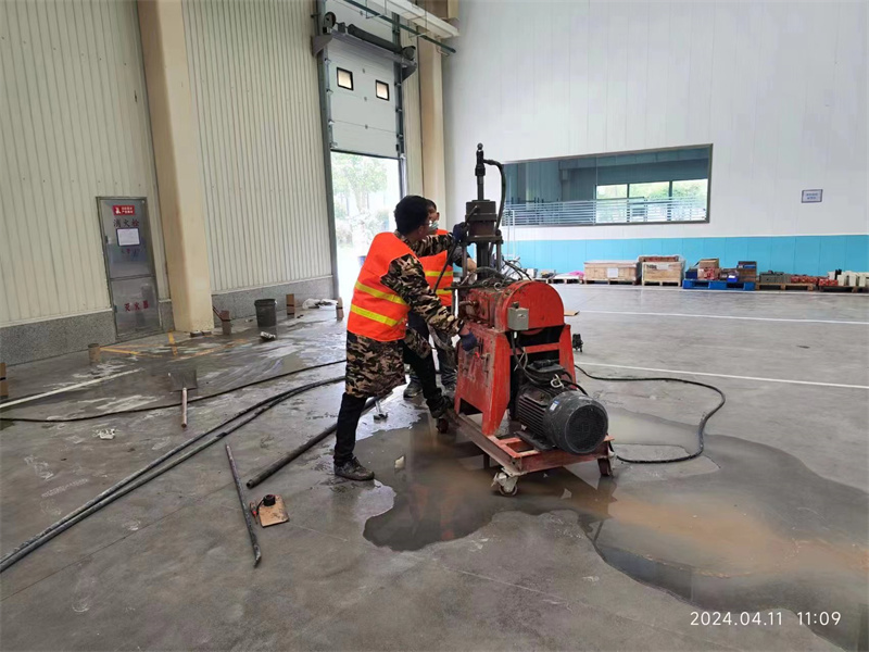 贵溪厂房地面下沉塌陷注浆加固施工